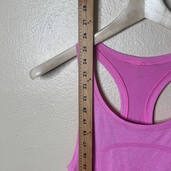 Lululemon Tank Top Women 8 Pink Swiftly Tech Racerback Performance Activewear - Picture 4 of 7